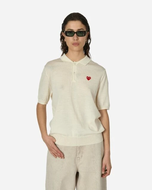 Red Heart Polo Sweater Off White -Capo Perfetto Negozio CommeDesGar C3 A7onsPlay Clothing Sweaters Polo neckShortSleeveKnitWhite P1N0946 20240510125526 C 01